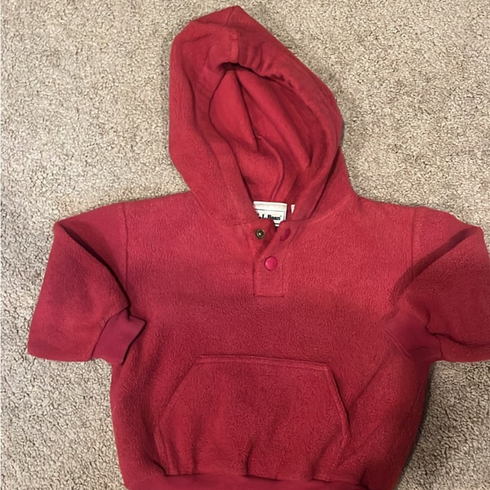 Cute L.L. Bean hooded fleece pullover! Toddler size 12/24 months.